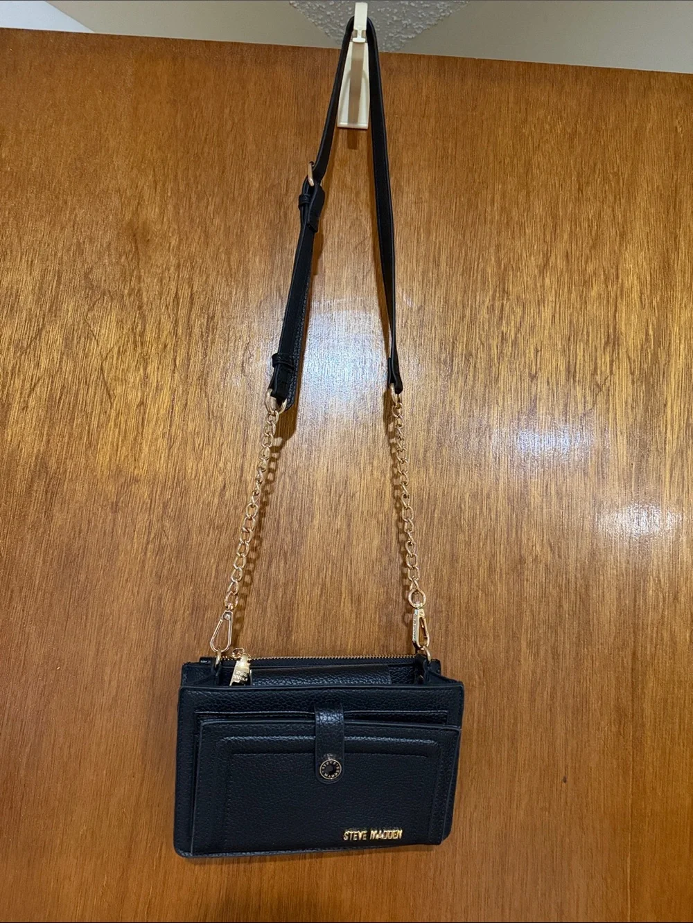 Steve Madden Black Crossbody Wallet with Gold Chain